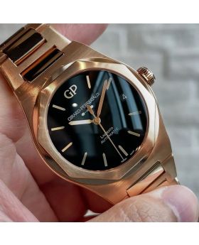Girard Perregaux Laureato