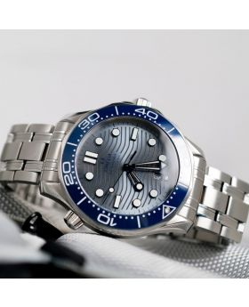 OMEGA Seamaster Diver 300M 210.30.42.20.60.001 Grey Dial 42mm